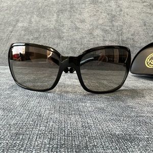 Ray-Ban Black Sunglasses